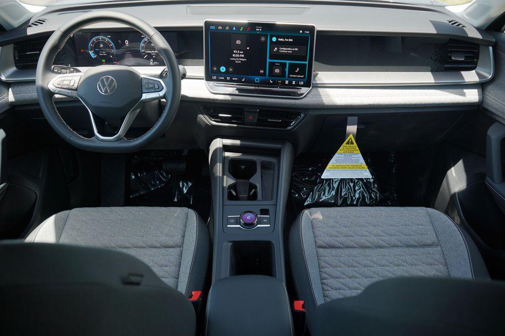 new 2025 Volkswagen Tiguan car, priced at $31,621