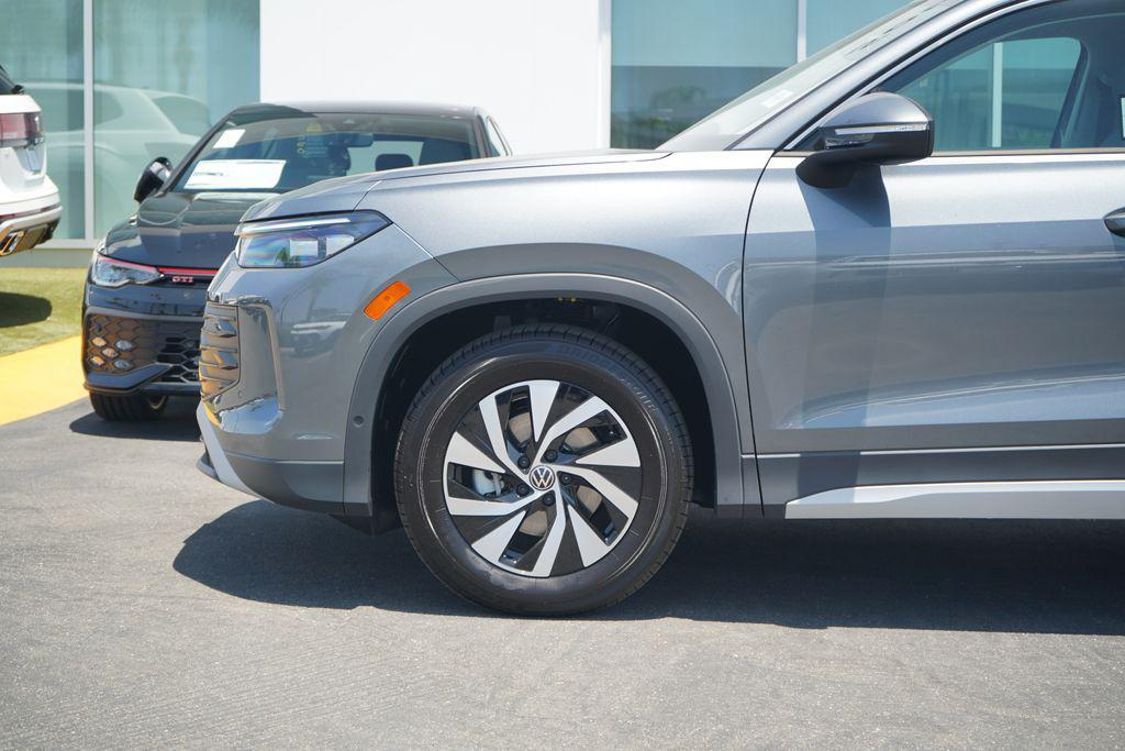 new 2025 Volkswagen Tiguan car, priced at $31,621