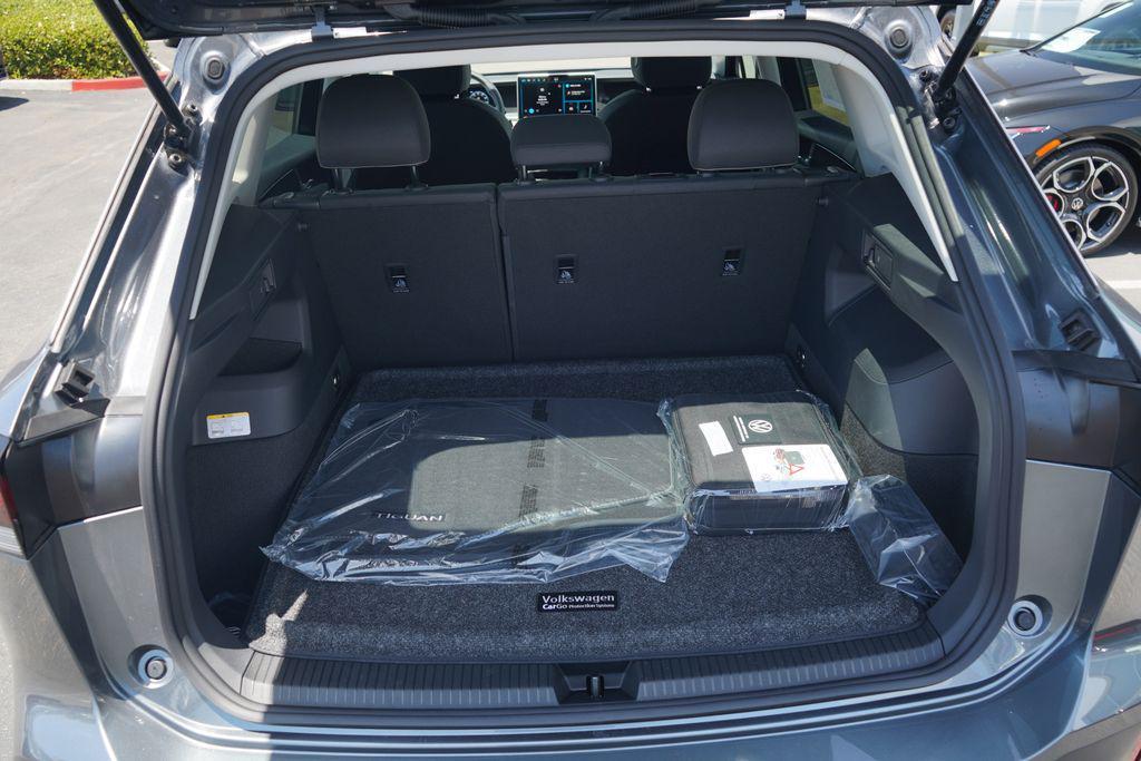new 2025 Volkswagen Tiguan car, priced at $31,621