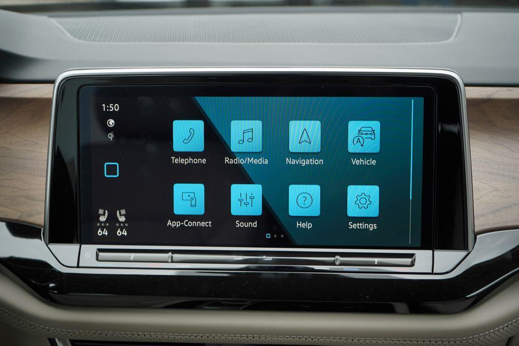 new 2025 Volkswagen Atlas car, priced at $45,486