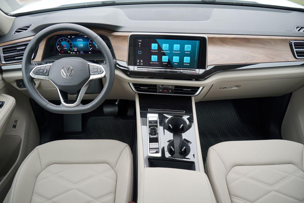 new 2025 Volkswagen Atlas car, priced at $45,486