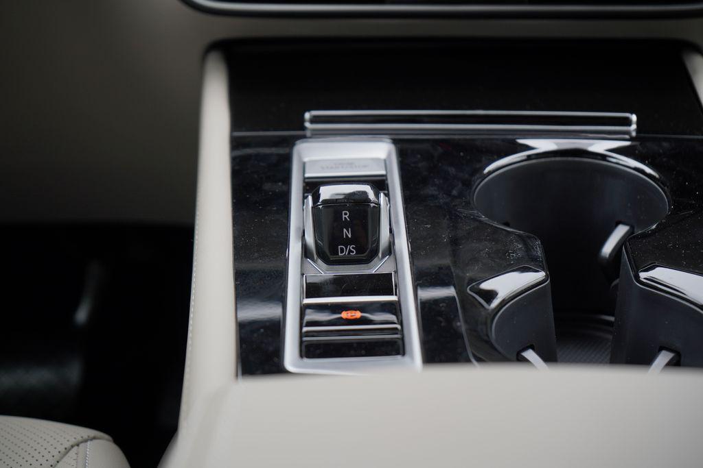 new 2025 Volkswagen Atlas car, priced at $45,486