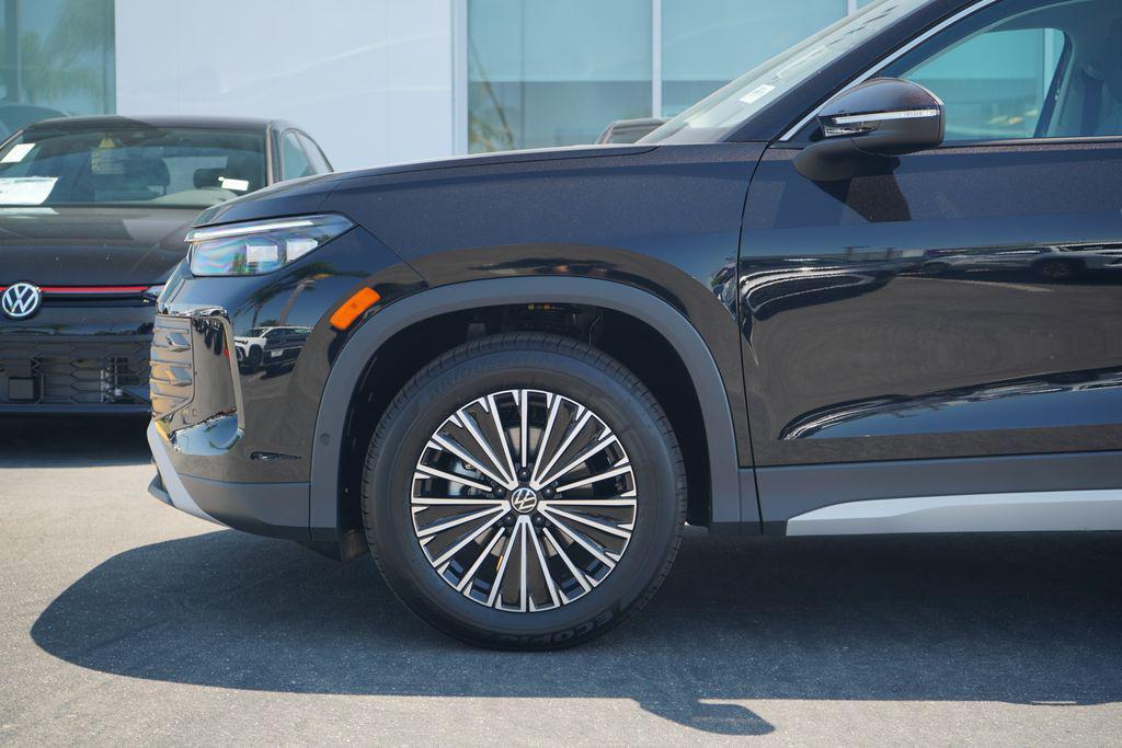 new 2025 Volkswagen Tiguan car, priced at $31,921