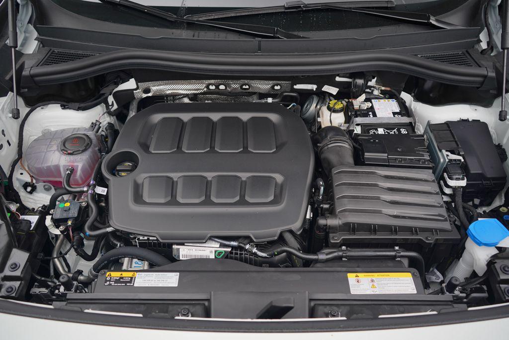 new 2025 Volkswagen Tiguan car, priced at $32,382