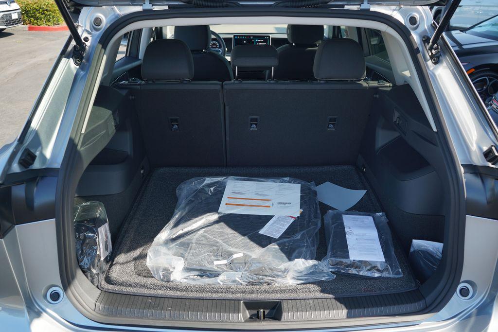 new 2025 Volkswagen Tiguan car, priced at $31,621