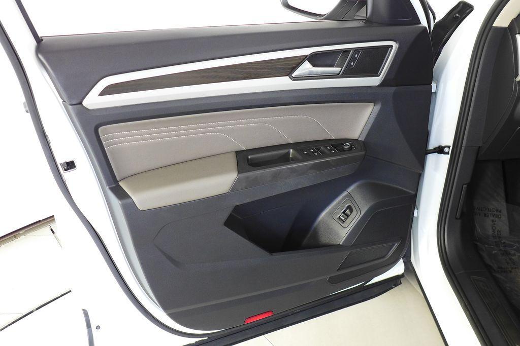 used 2023 Volkswagen Atlas car, priced at $28,995