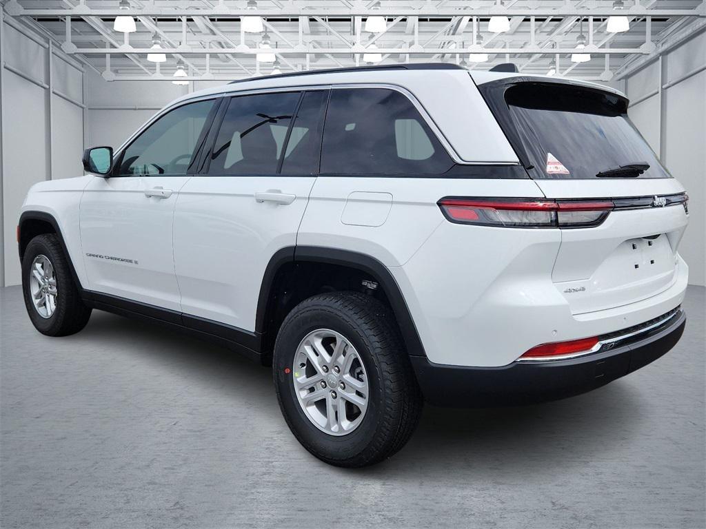 new 2025 Jeep Grand Cherokee car, priced at $42,825