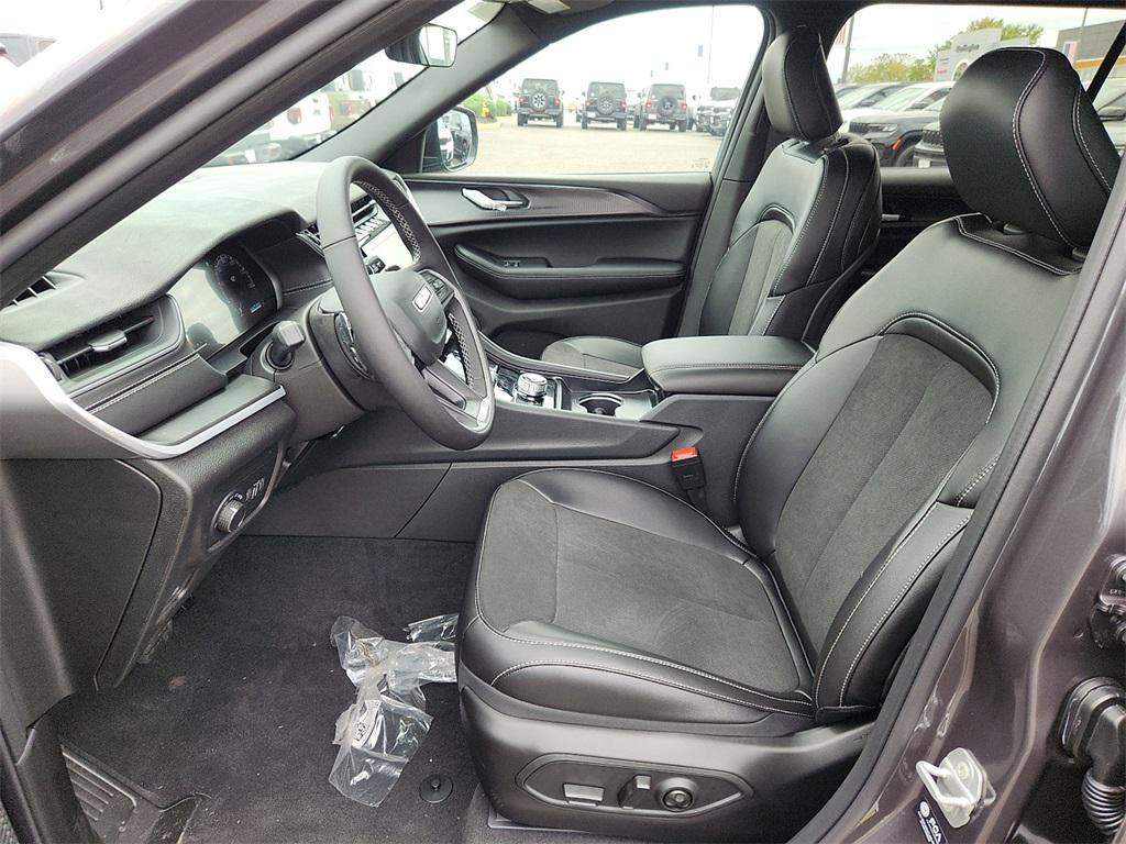 new 2025 Jeep Grand Cherokee L car, priced at $48,730