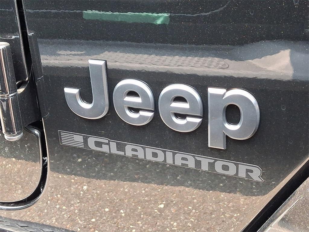 new 2025 Jeep Gladiator car, priced at $52,365