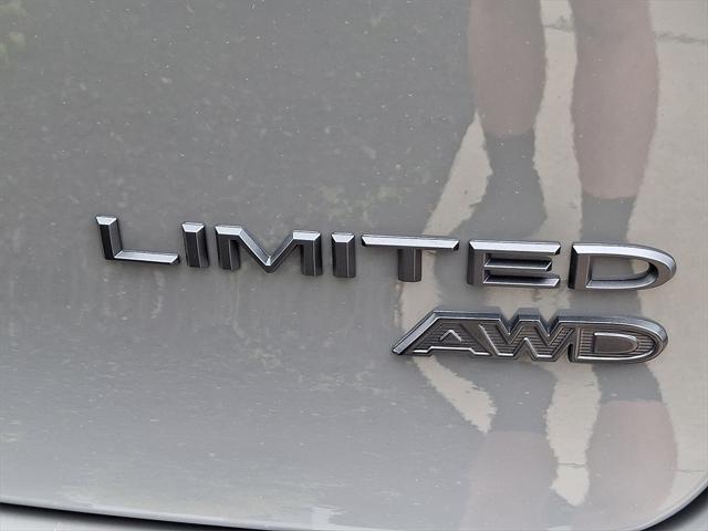 new 2025 Chrysler Pacifica car, priced at $55,040