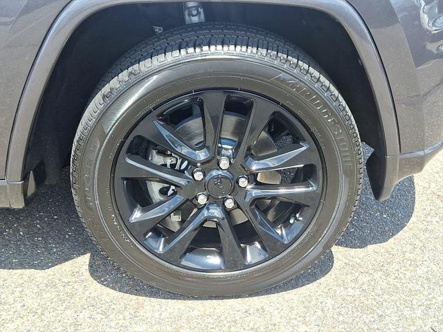 used 2021 Jeep Grand Cherokee car, priced at $25,000