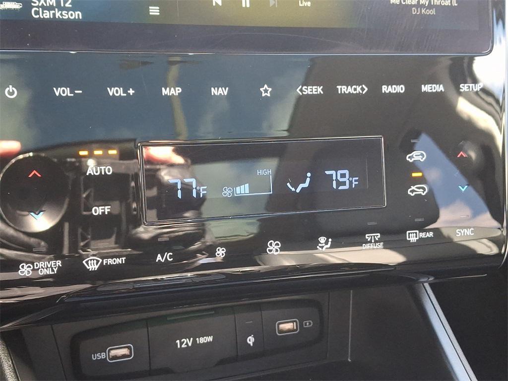 used 2024 Hyundai TUCSON Hybrid car, priced at $26,000
