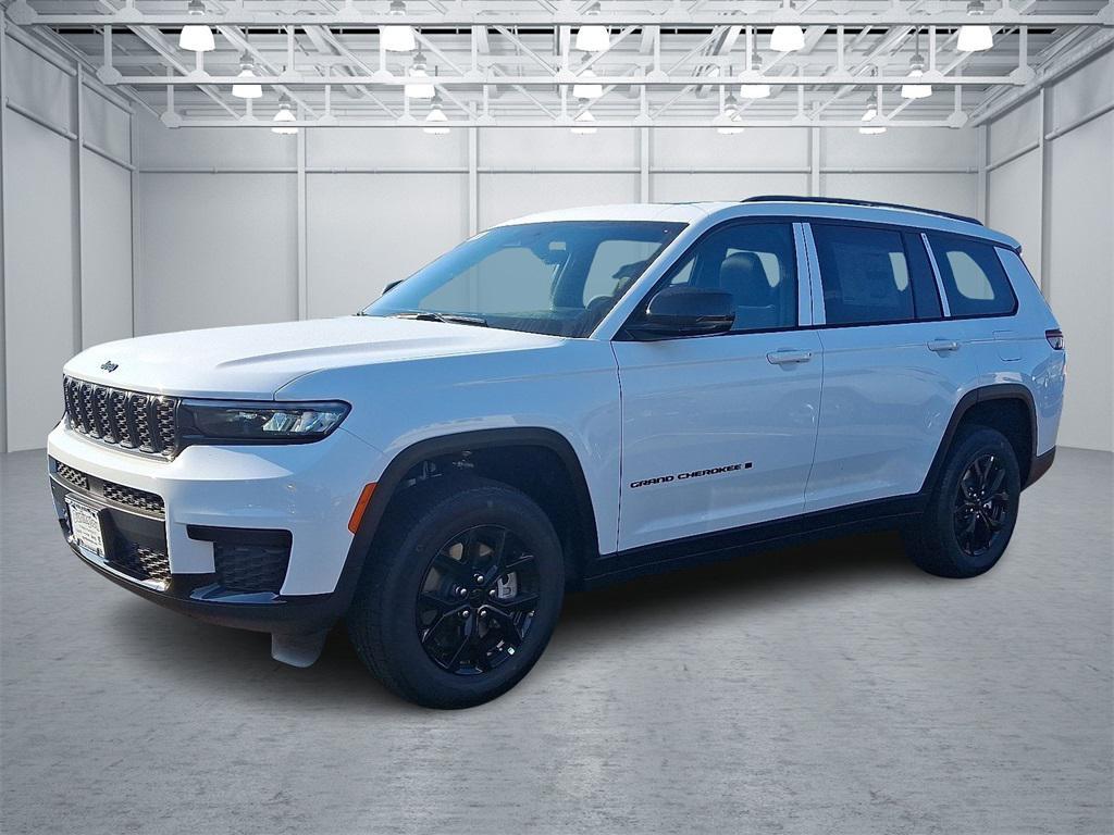 new 2025 Jeep Grand Cherokee L car, priced at $48,135