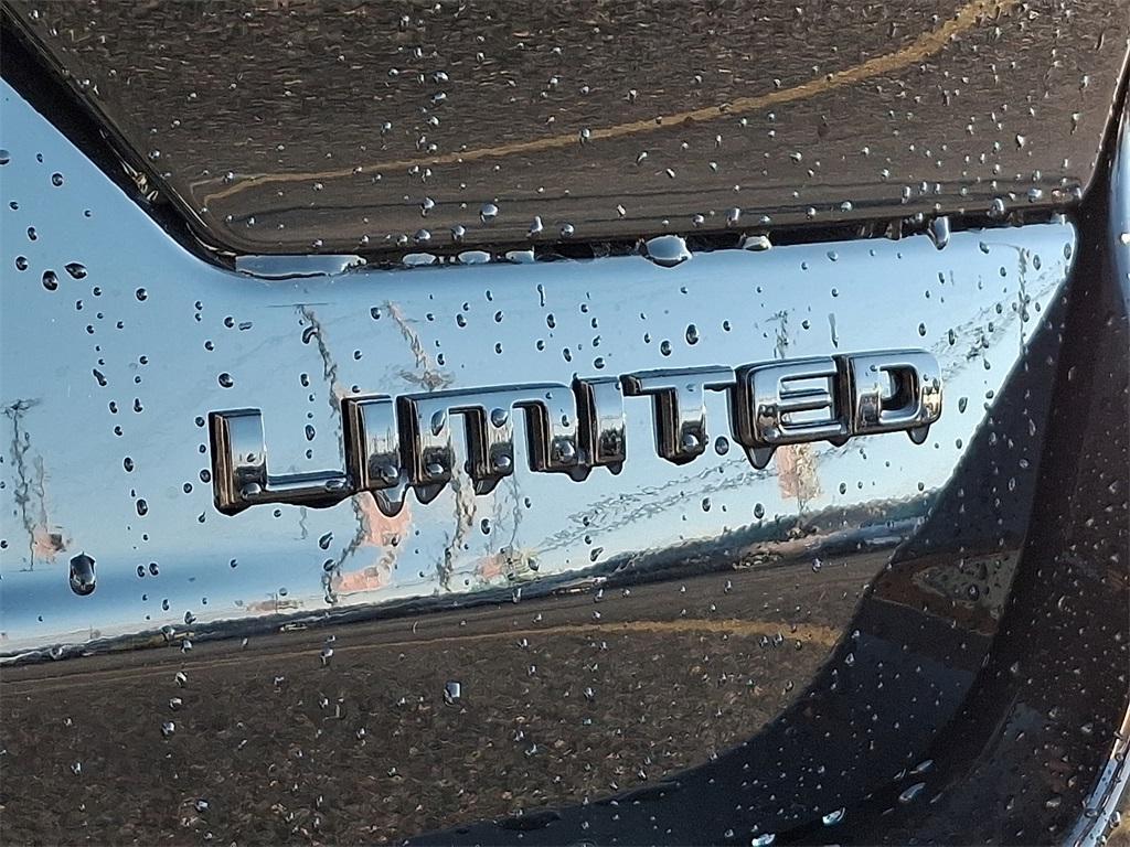 new 2025 Jeep Grand Cherokee car, priced at $52,735