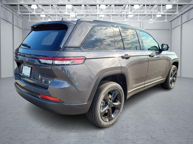 new 2024 Jeep Grand Cherokee car, priced at $49,175