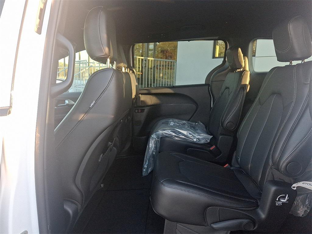 new 2026 Chrysler Pacifica car, priced at $47,065
