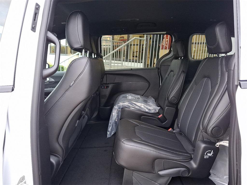 new 2026 Chrysler Pacifica car, priced at $47,065