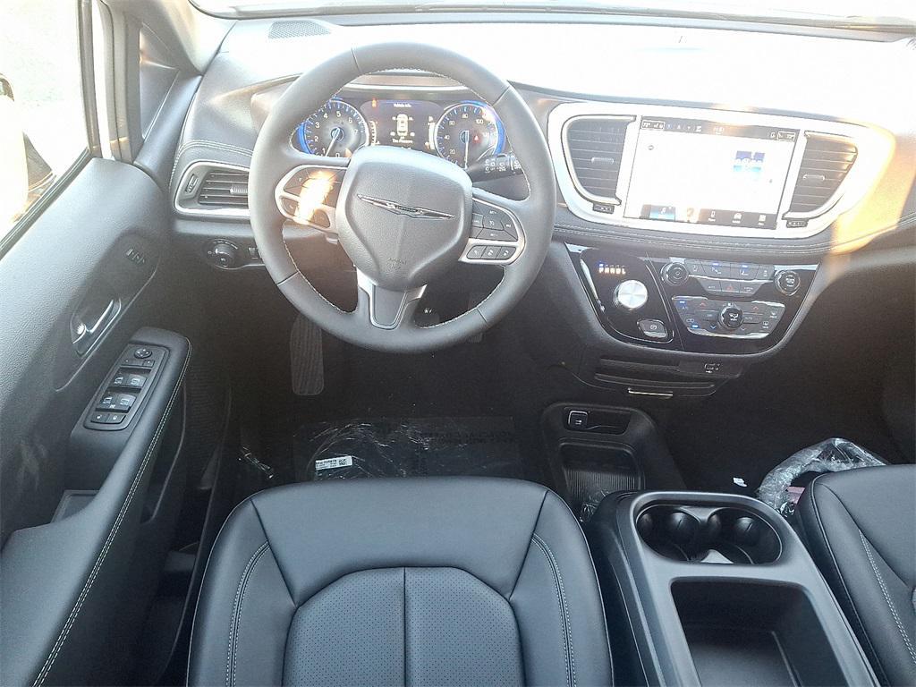 new 2026 Chrysler Pacifica car, priced at $47,065