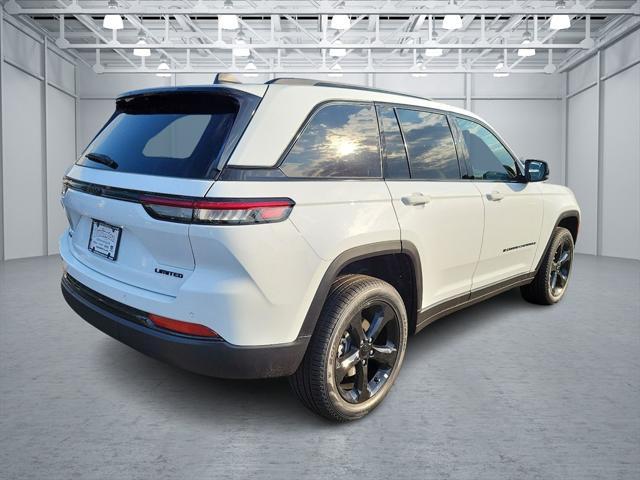 new 2024 Jeep Grand Cherokee car, priced at $52,425