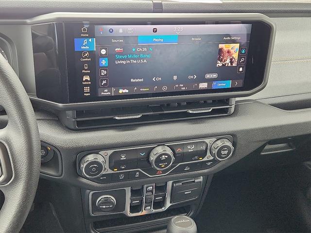 new 2025 Jeep Gladiator car, priced at $44,440