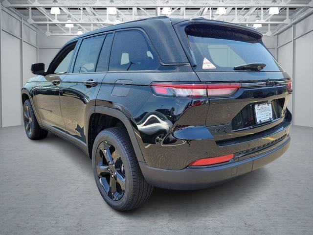 new 2024 Jeep Grand Cherokee car, priced at $54,015