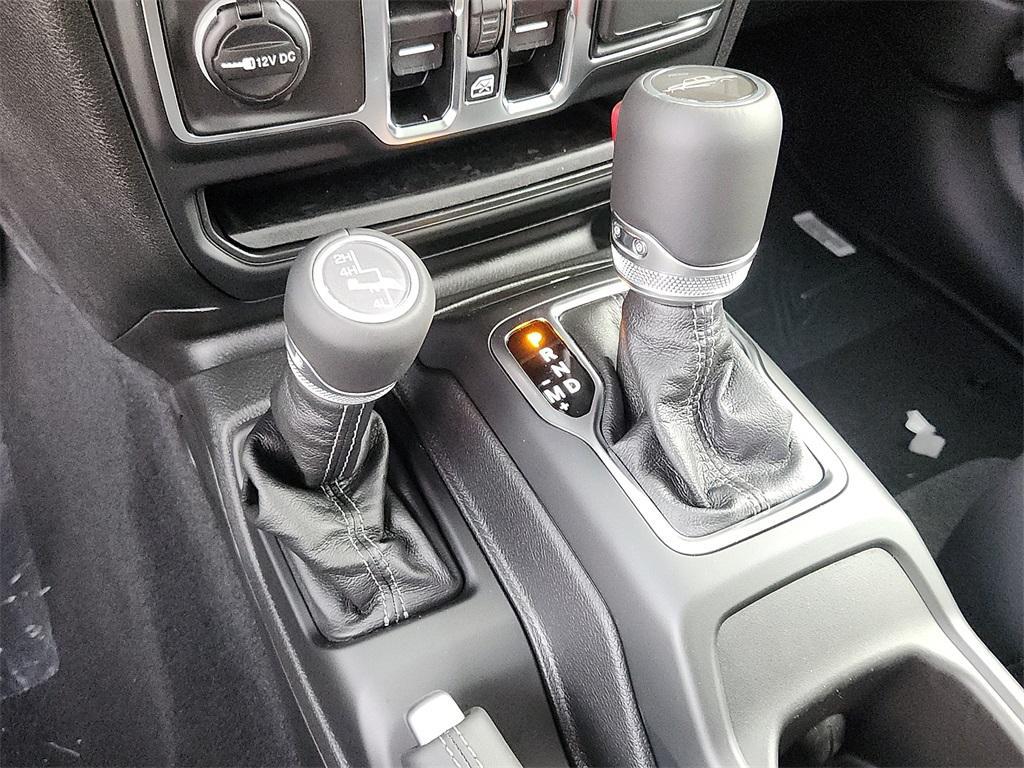 new 2025 Jeep Gladiator car, priced at $50,745