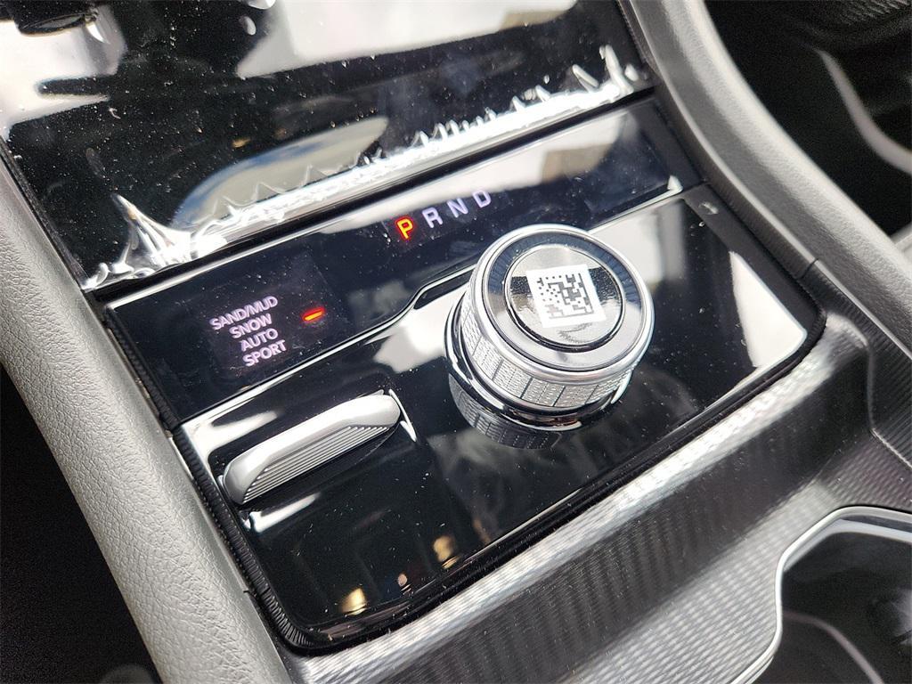 new 2025 Jeep Grand Cherokee car