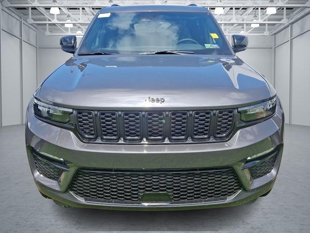 new 2025 Jeep Grand Cherokee car