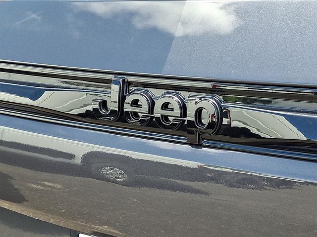 new 2025 Jeep Grand Cherokee car