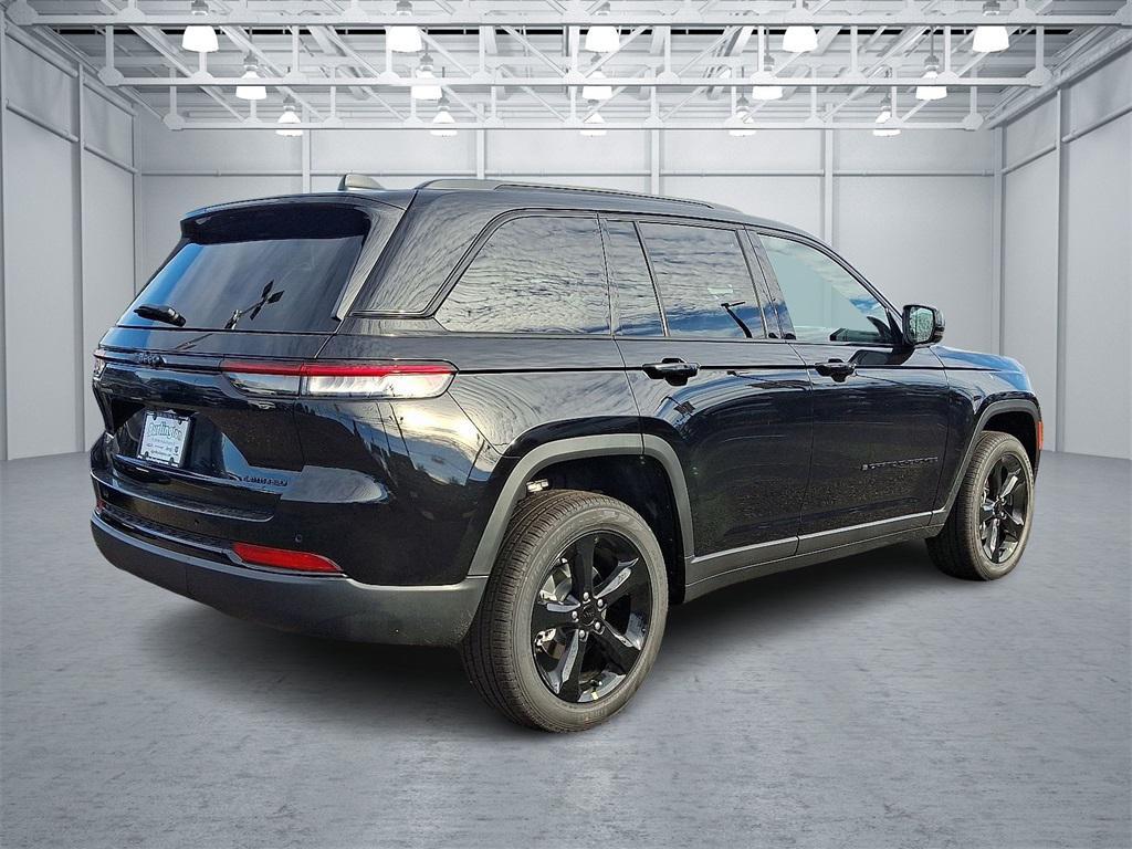 new 2025 Jeep Grand Cherokee car, priced at $52,735