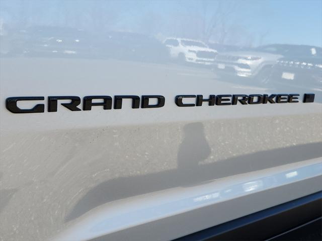 new 2025 Jeep Grand Cherokee car, priced at $52,535