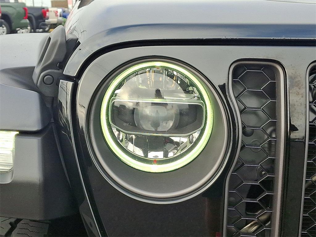 used 2022 Jeep Gladiator car, priced at $37,000