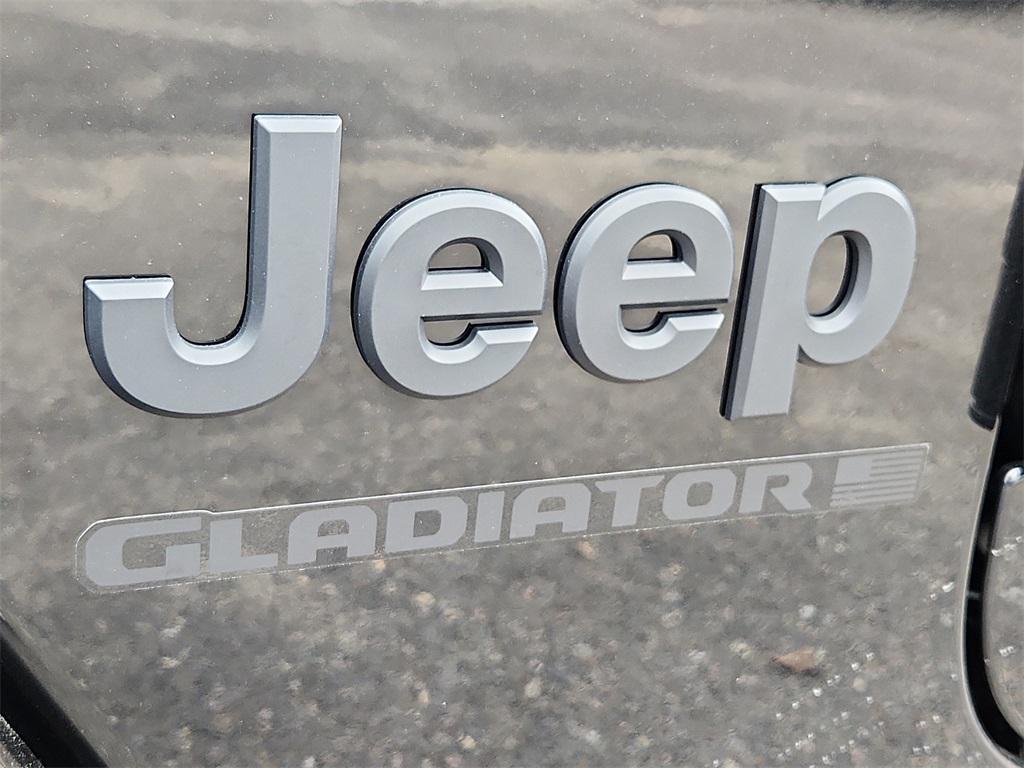 new 2025 Jeep Gladiator car, priced at $55,225