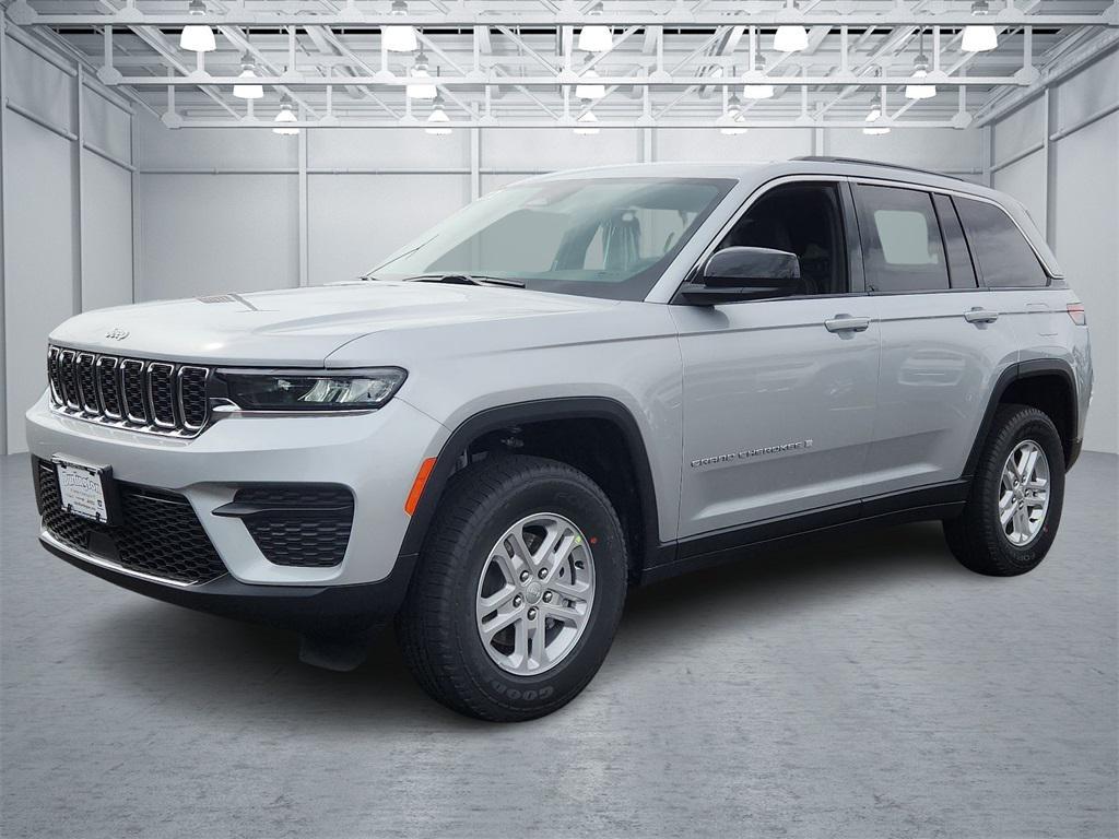 new 2025 Jeep Grand Cherokee car, priced at $43,420