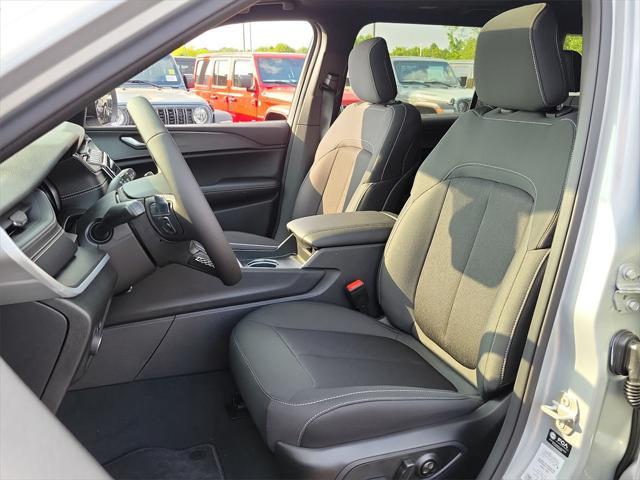 new 2024 Jeep Grand Cherokee L car, priced at $44,925