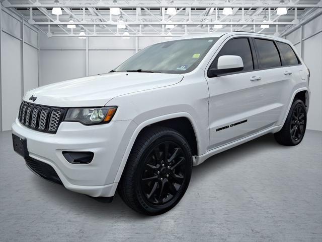 used 2017 Jeep Grand Cherokee car, priced at $18,600