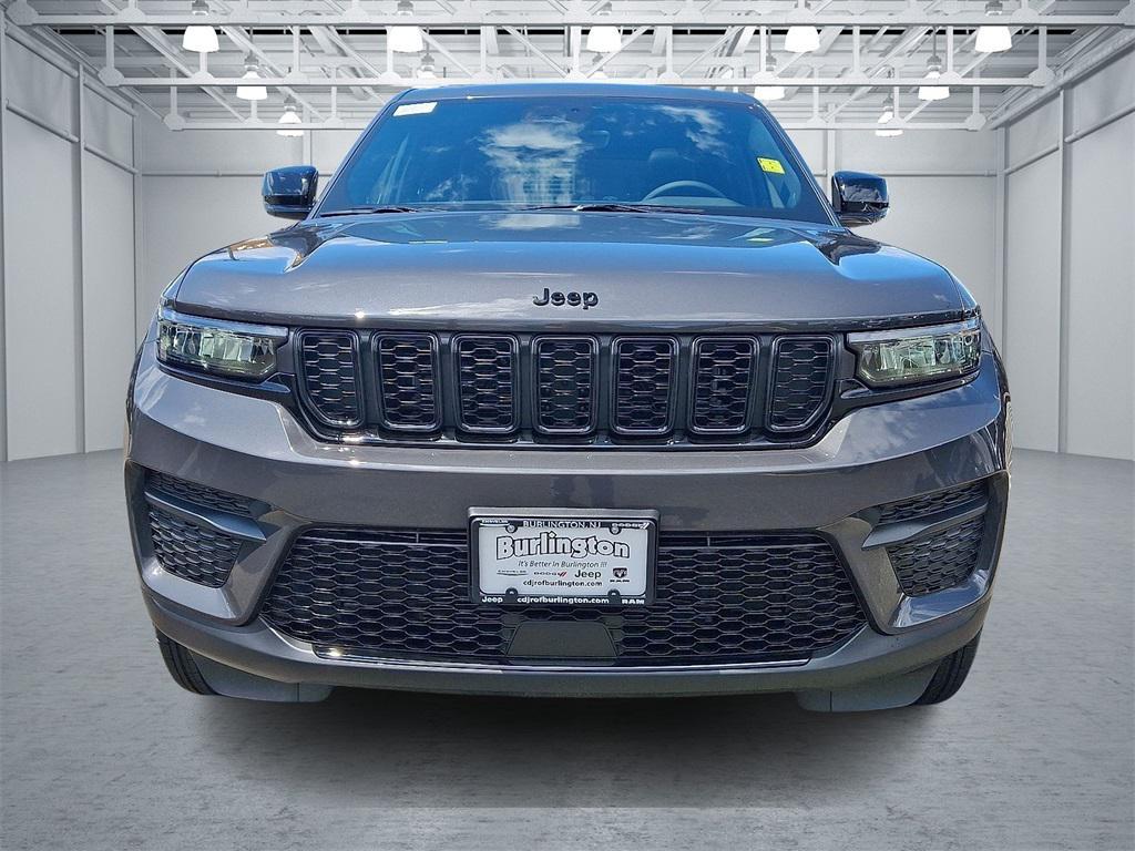 new 2025 Jeep Grand Cherokee car, priced at $46,730