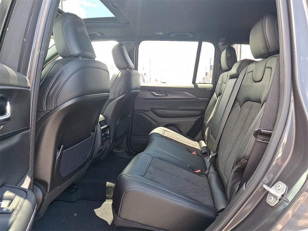 new 2025 Jeep Grand Cherokee car, priced at $46,730