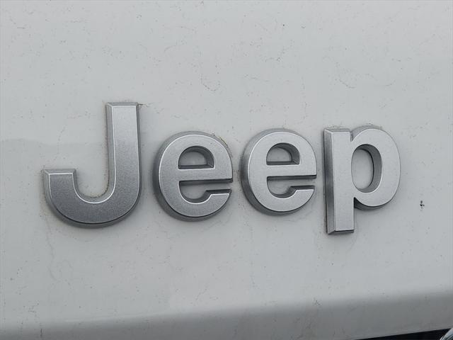 new 2025 Jeep Grand Cherokee car, priced at $43,375
