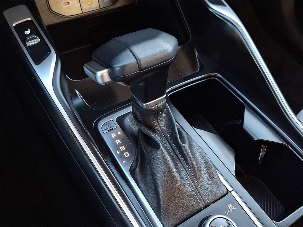 used 2025 Kia Sorento car, priced at $32,500