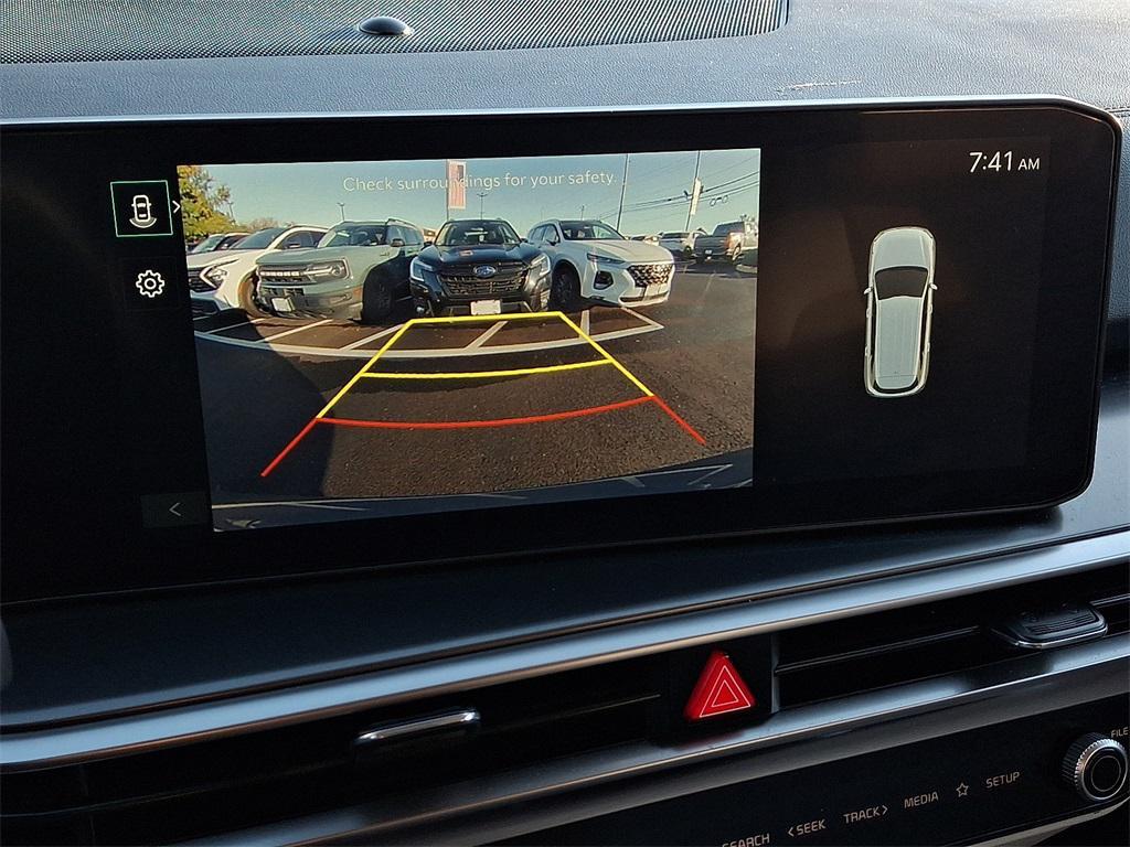 used 2025 Kia Sorento car, priced at $32,500