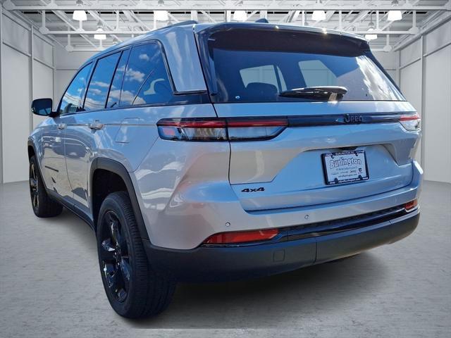 new 2024 Jeep Grand Cherokee car, priced at $49,175