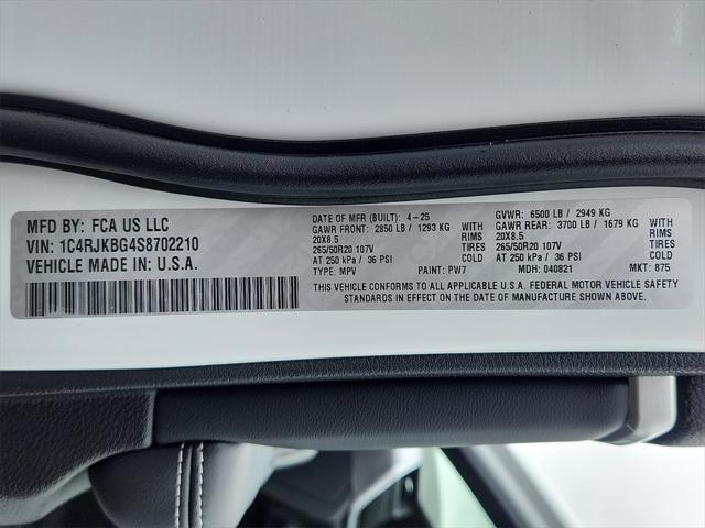 new 2025 Jeep Grand Cherokee L car