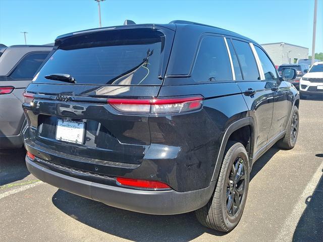 new 2025 Jeep Grand Cherokee car, priced at $46,730
