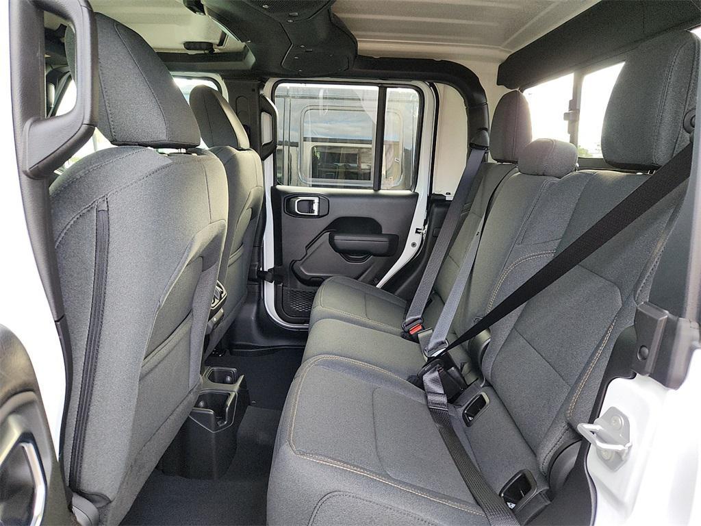 new 2025 Jeep Gladiator car, priced at $54,630