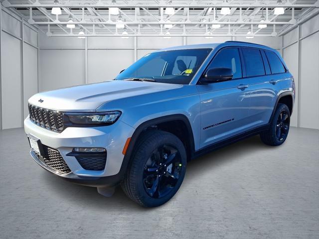 new 2025 Jeep Grand Cherokee car, priced at $52,535