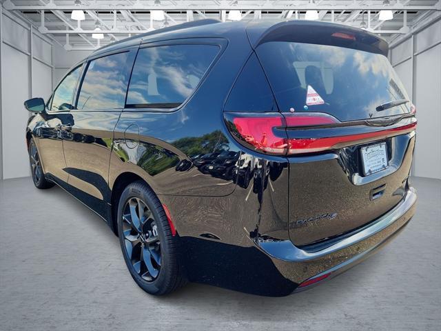 new 2024 Chrysler Pacifica car, priced at $55,610