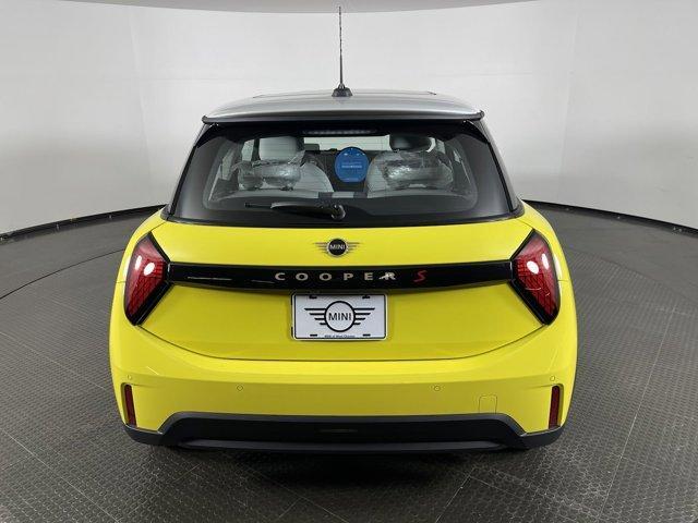 new 2025 MINI Hardtop car, priced at $36,205