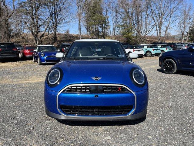 new 2025 MINI Hardtop car, priced at $38,380