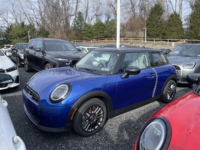 new 2025 MINI Hardtop car, priced at $36,444